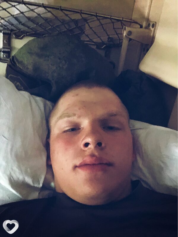 Денис, 20, Череповце — анкета №1335739