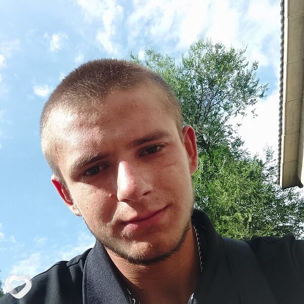 Максим, 22, Москве — анкета №1335594