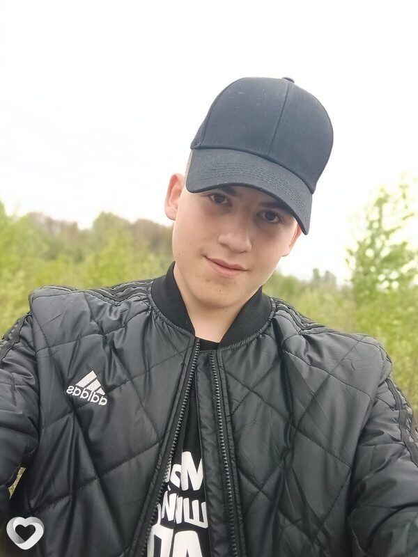 Андрей, 20, Томске — анкета №1336077