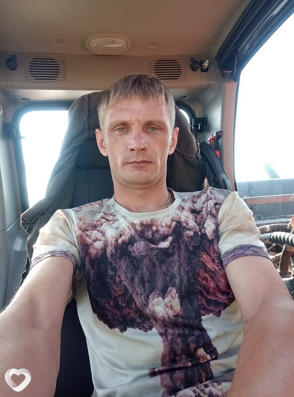 Юрий, 34, Карпинске — анкета №1337391
