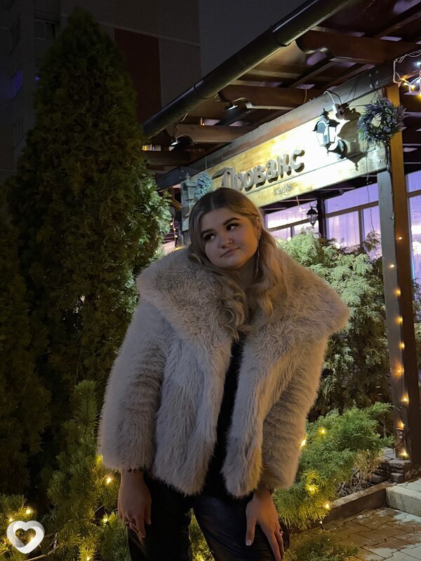 Аня, 20, Бресте — анкета №1337799