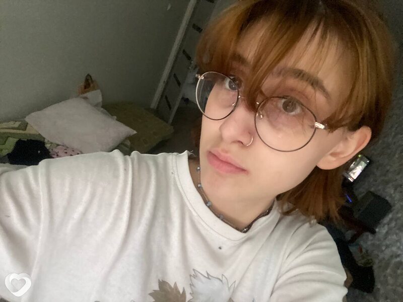 Аня, 20, Волгограде — анкета №1337665