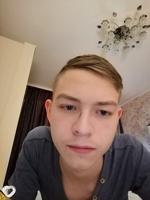 Артем, 24, Тюмени — анкета №1337904
