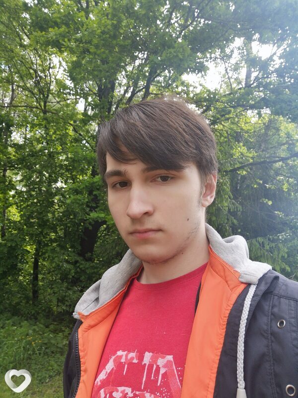 Максим, 23, Брянске — анкета №1338437