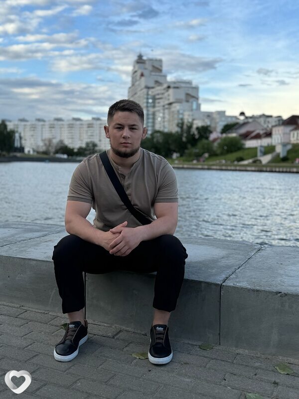 Ян, 24, Минске — анкета №1340092