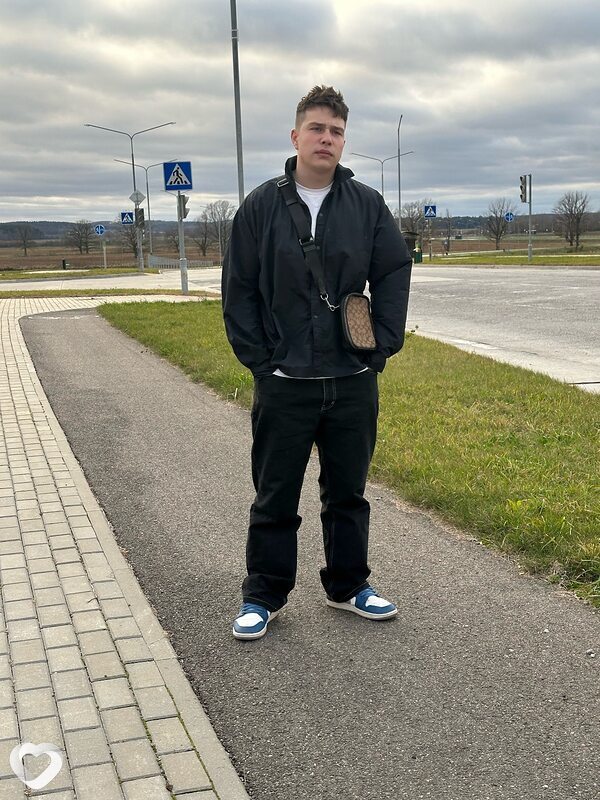 Ян, 21, Барановичах — анкета №1340279