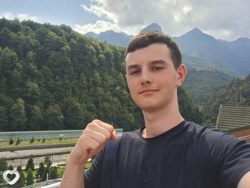 Александр, 21, Москве — анкета №1340718
