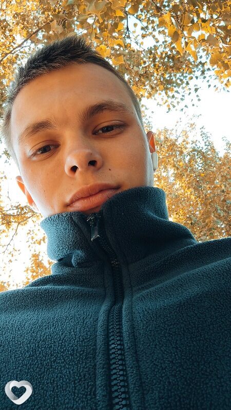 Илья, 21, Иркутске — анкета №1340752