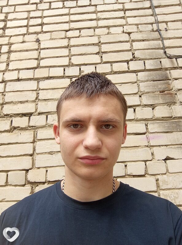 Иван, 20, Саратове — анкета №1341045