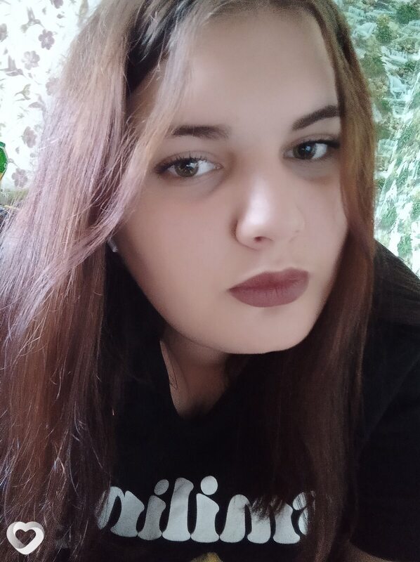 Настя, 21, Абакане — анкета №1345583