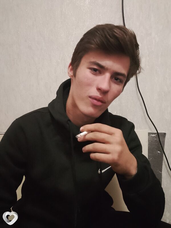 Артëм, 20, Луганске — анкета №1345475