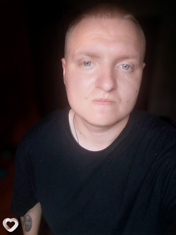 Артем, 25, Луганске — анкета №1347377