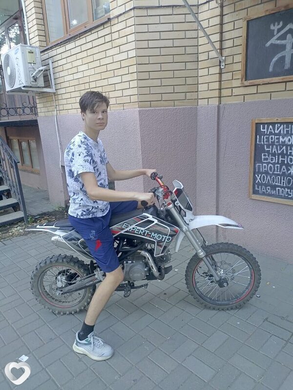 Андрей Голосов, 22, Таганроге — анкета №1347493