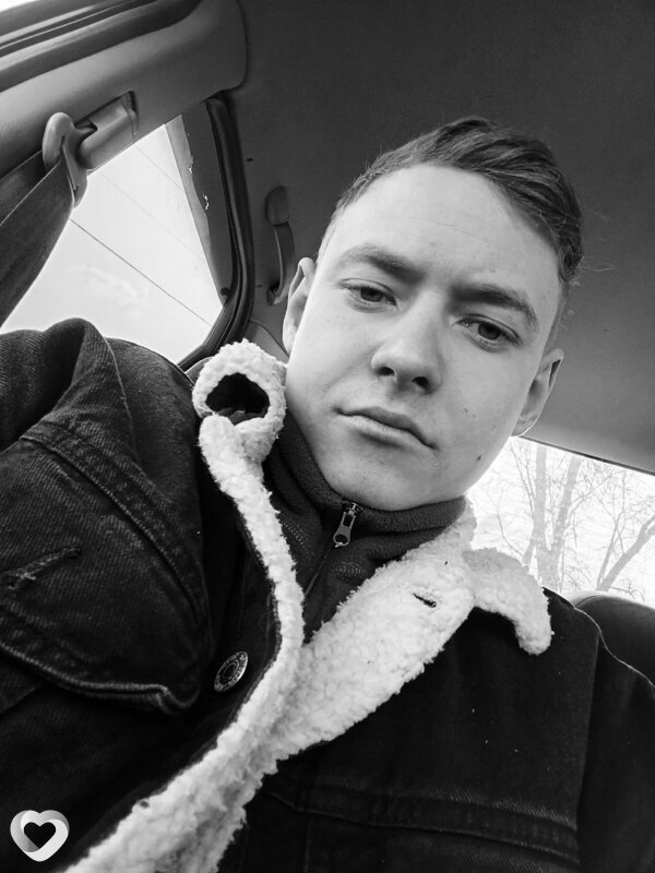 Кирилл, 23, Волновахе — анкета №1348551