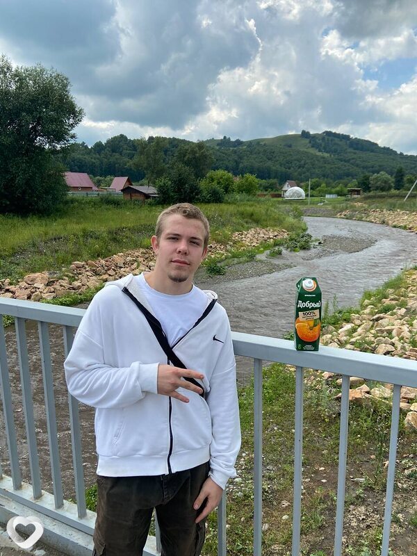 Паша, 20, Москве — анкета №1349015