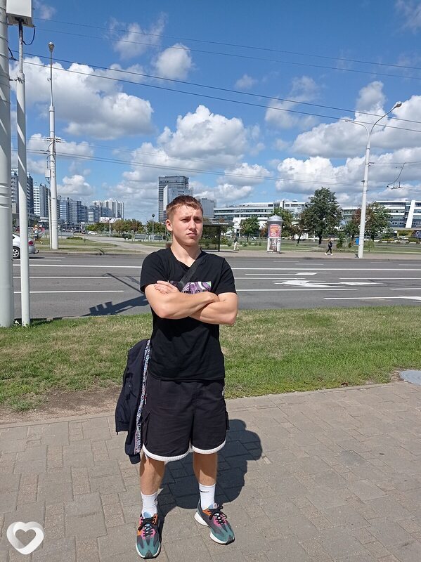Антон, 20, Чаусах — анкета №1351050