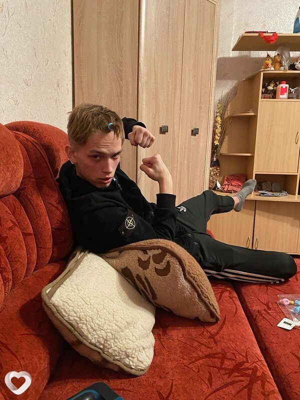 Даниил, 20, Столбцах — анкета №1351083