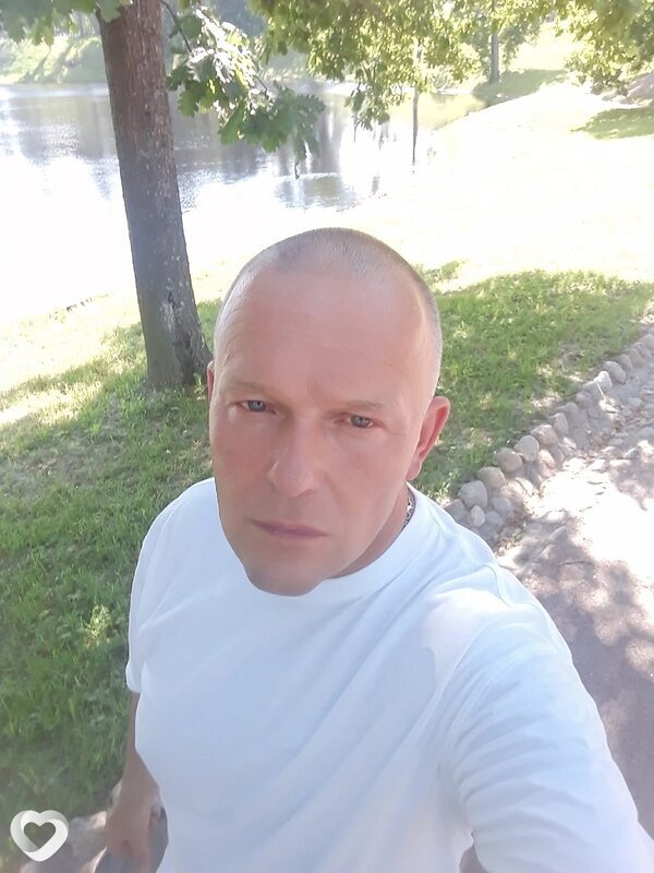 Эдуард, Ломоносов