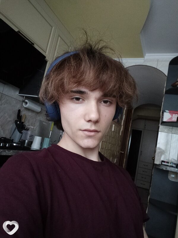 Артем, 20, Хмельницком — анкета №1352375