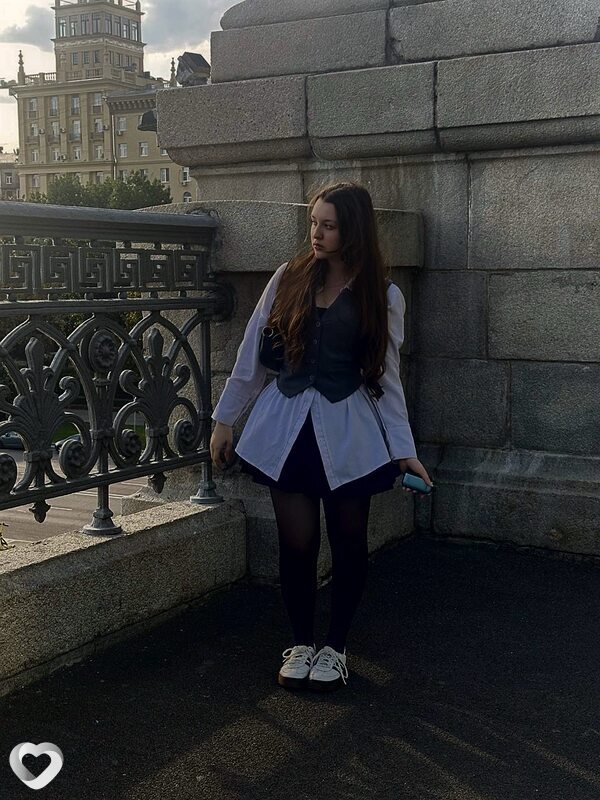 Анюта, 20, Москве — анкета №1354639