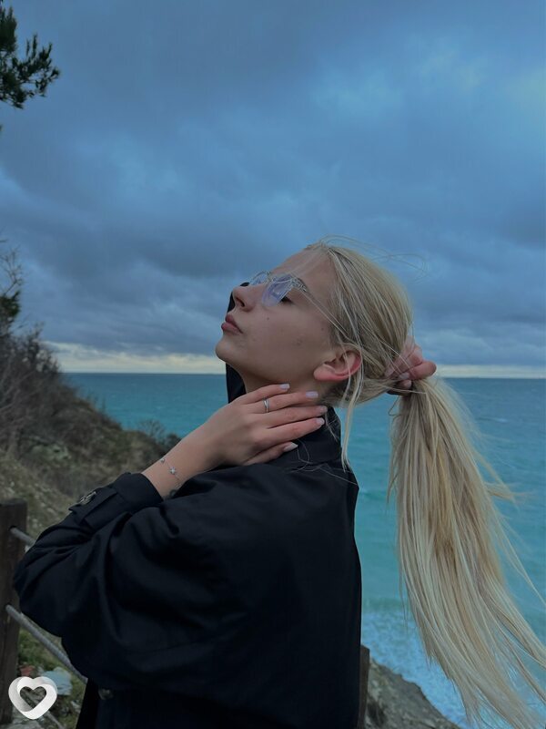 Алина, 21, Ростове-на-Дону — анкета №1355976