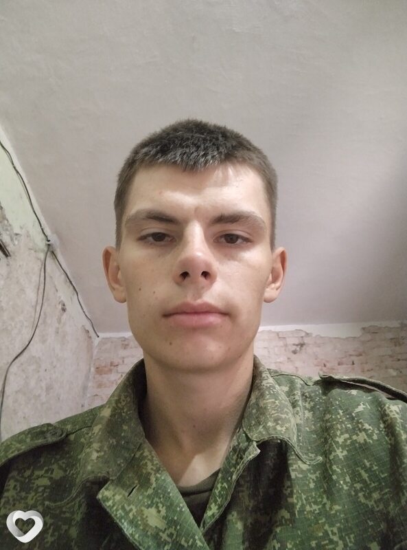 Максим, 19, Новогрудке — анкета №1357082