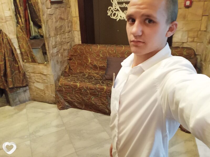 Денис, 21, Новосибирске — анкета №1358030