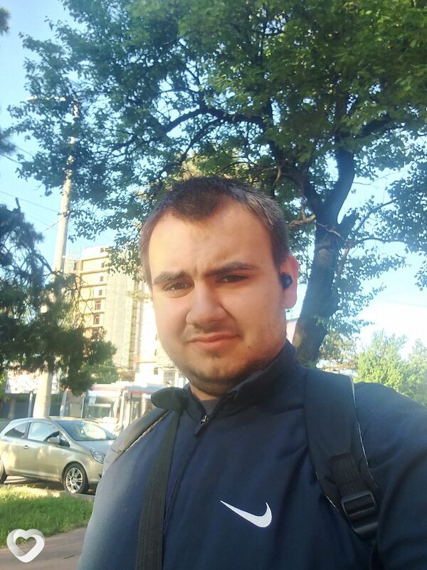 Максим, 20, Краснодаре — анкета №1358083