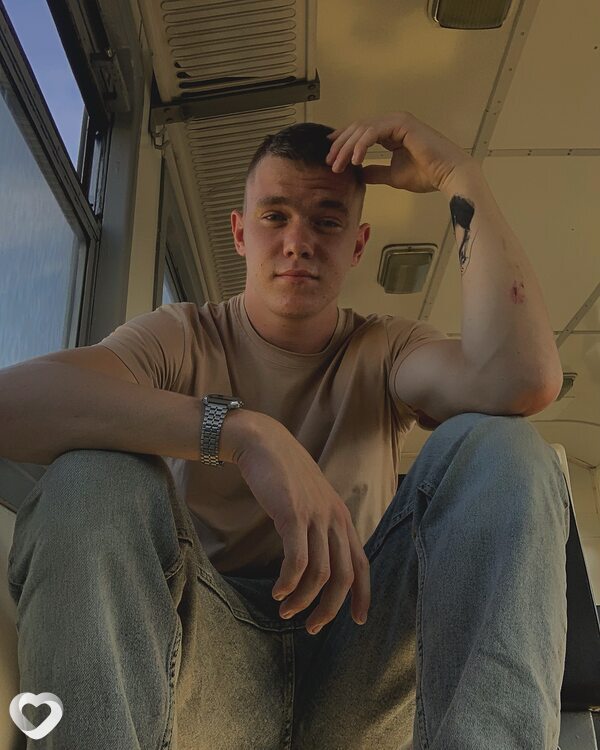 Артем, 20, Лиде — анкета №1358311