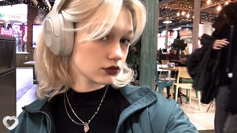 Даша, 21, Москве — анкета №1358399