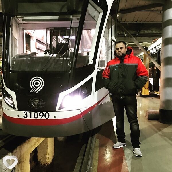 Парвиз, Плавск