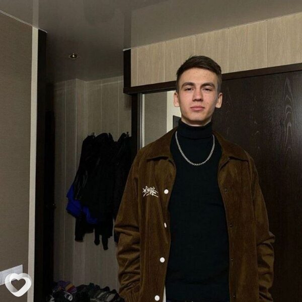 Илья, 22, Новосибирске — анкета №1363874