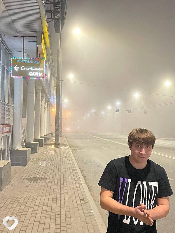 Костя, 21, Москве — анкета №1365801