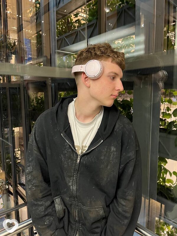 Артур, 21, Москве — анкета №1367130