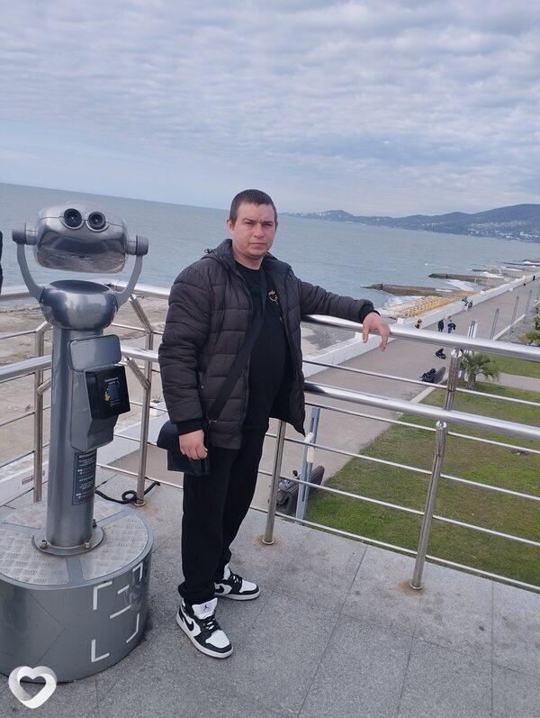Олег, 34, Тихорецке — анкета №1367849