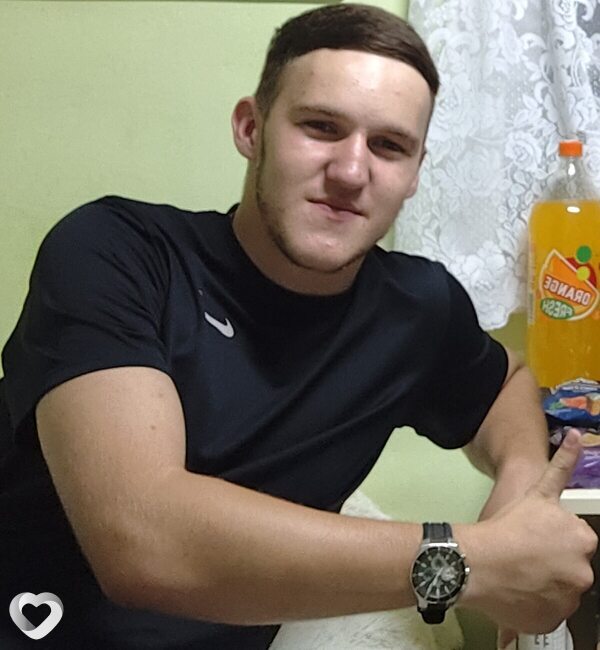 Артём, 22, Воронеже — анкета №1369281