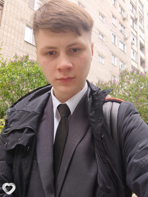 Стас, 20, Саратове — анкета №1370092