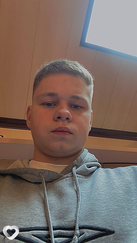 Дмитрий, 20, Волковыске — анкета №1370206