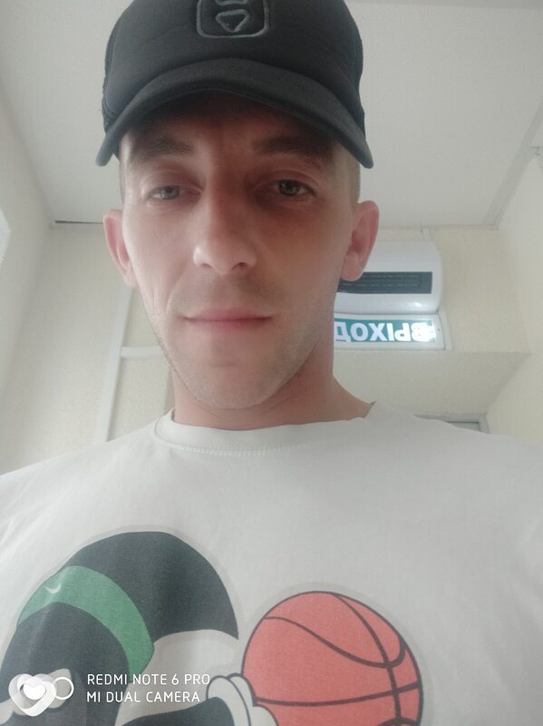 Юрий, 30, Москве — анкета №1370292