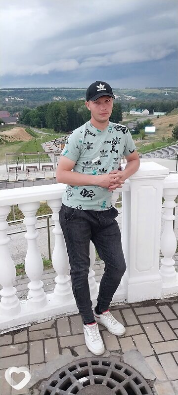 Максим, 28, Лисках — анкета №1370333