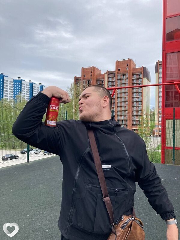 Роман, 19, Москве — анкета №1371285