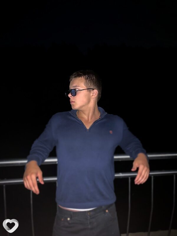 Даниил, 21, Гродно — анкета №1371302