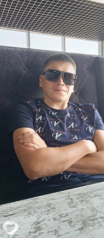 Александр, 31, Чебоксарах — анкета №1371216