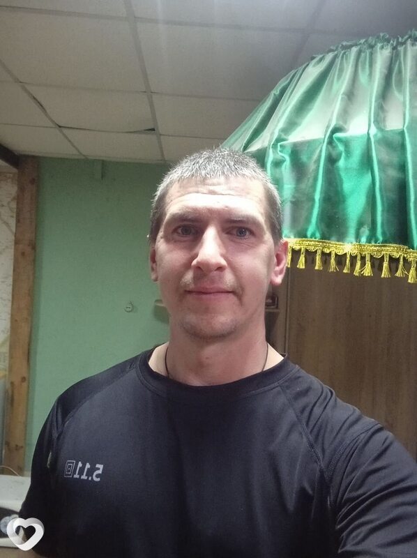 Дмитрий, 33, Стаханове — анкета №1372171