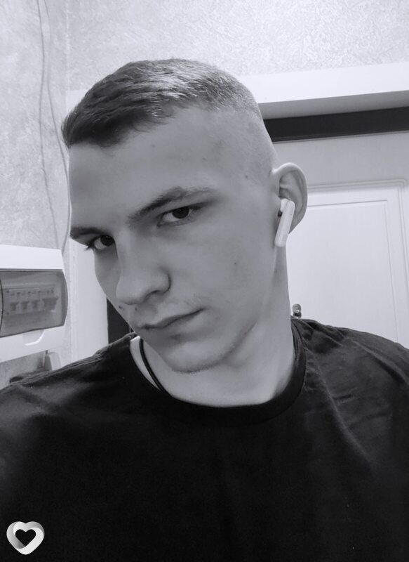 Иван, 23, Москве — анкета №1372723