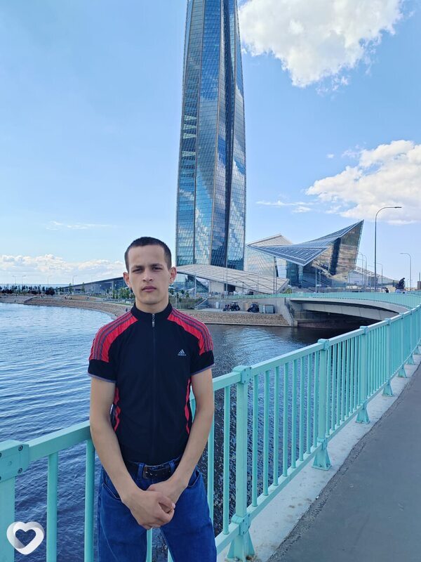 Iqbol, 21, Санкт-Петербурге — анкета №1373100