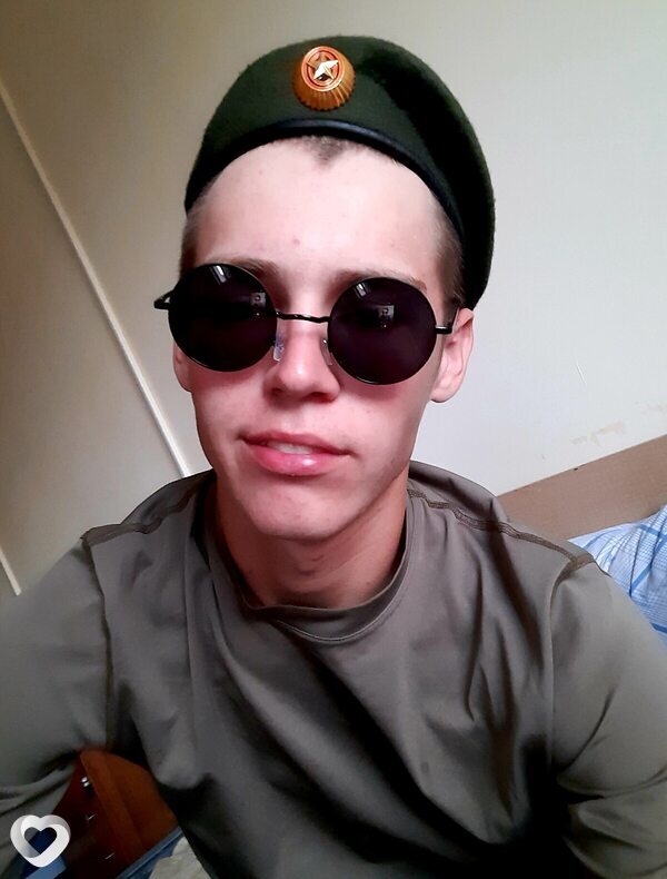 Эдик, 21, Кирове — анкета №1374092