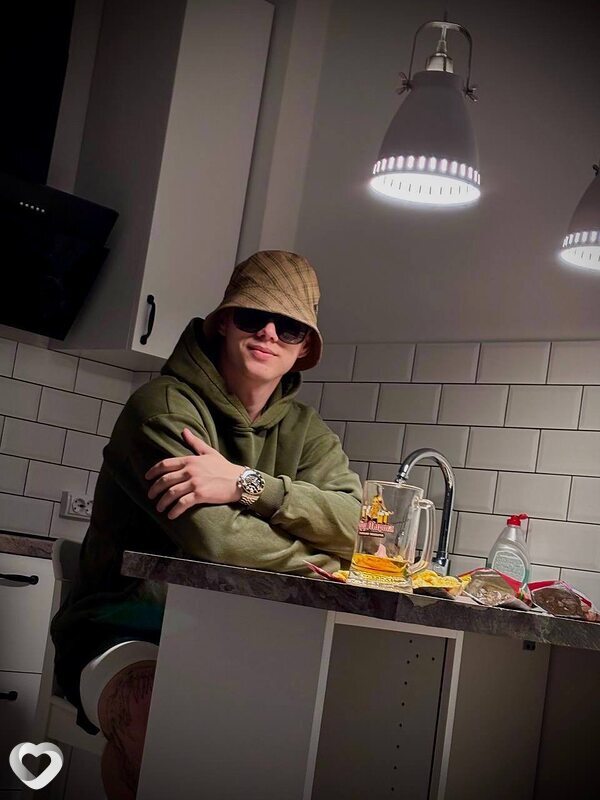 Андрей, 21, Ростове-на-Дону — анкета №1374699
