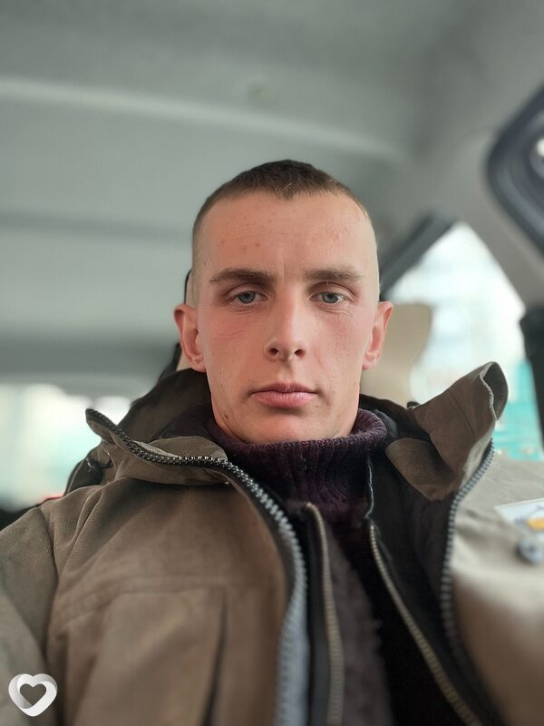 Павел, 25, Черногорске — анкета №1374891