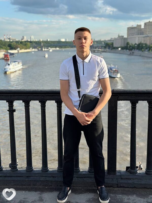 Сергей, 20, Королёв — анкета №1375887